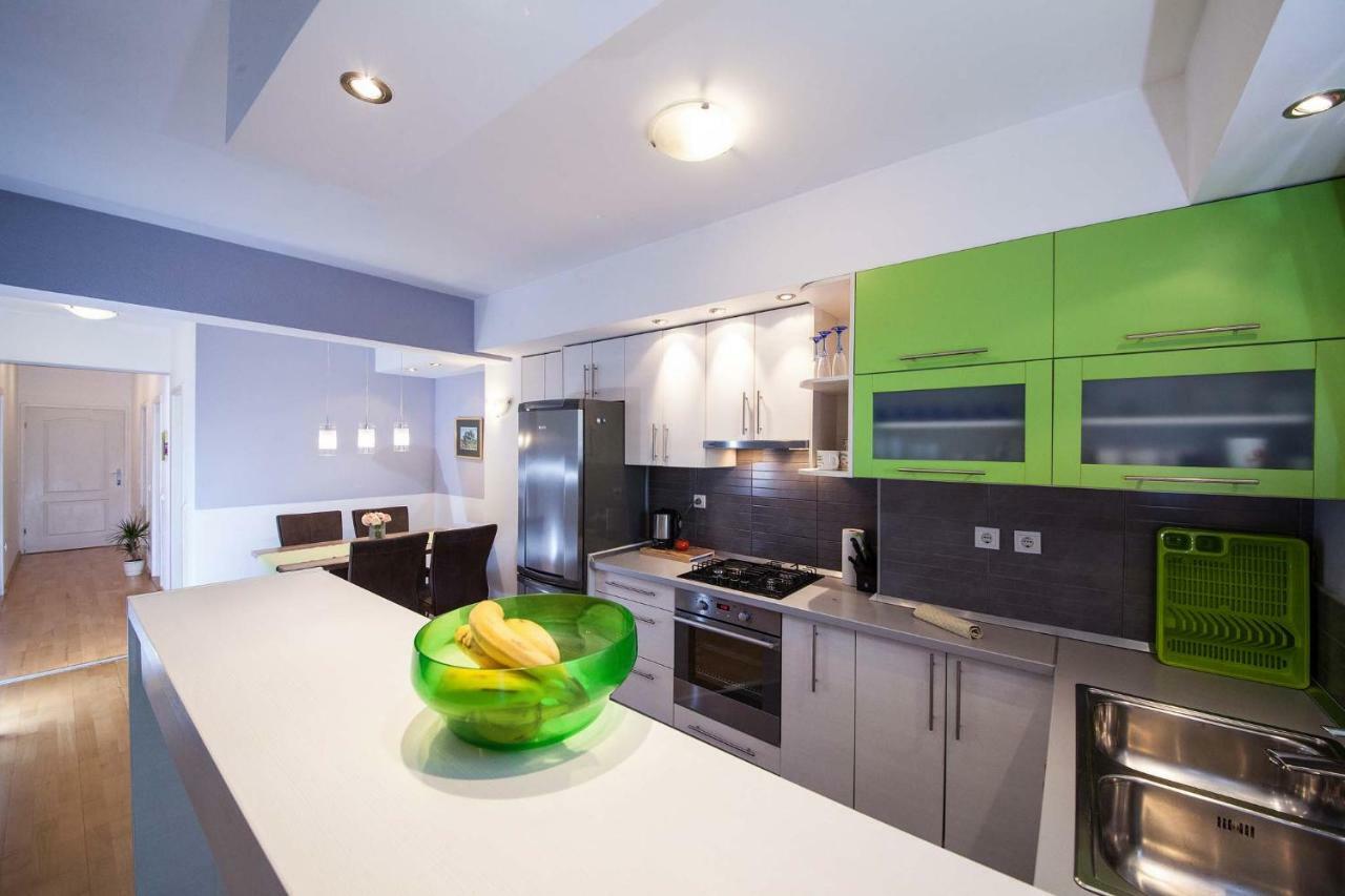 Apartment Sarena Makarska Exteriör bild