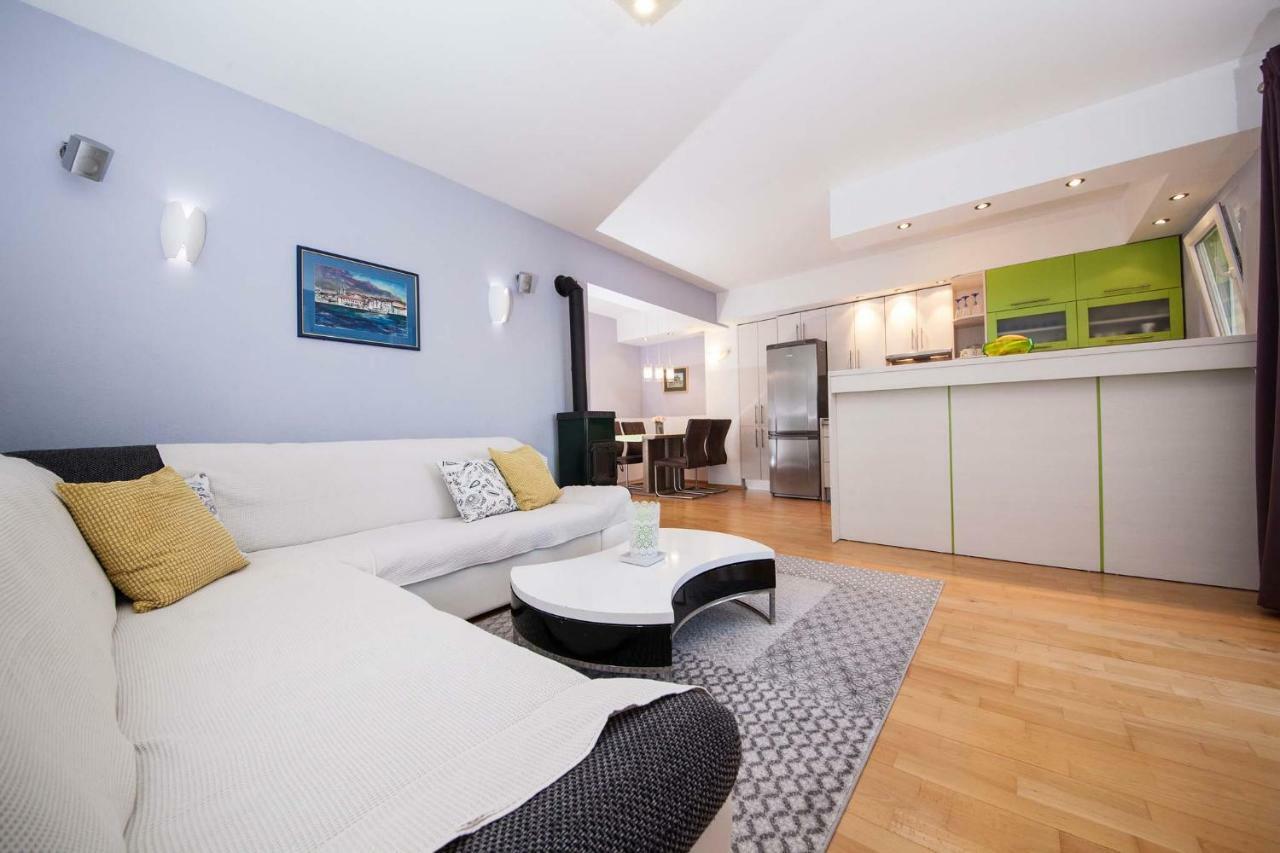 Apartment Sarena Makarska Exteriör bild